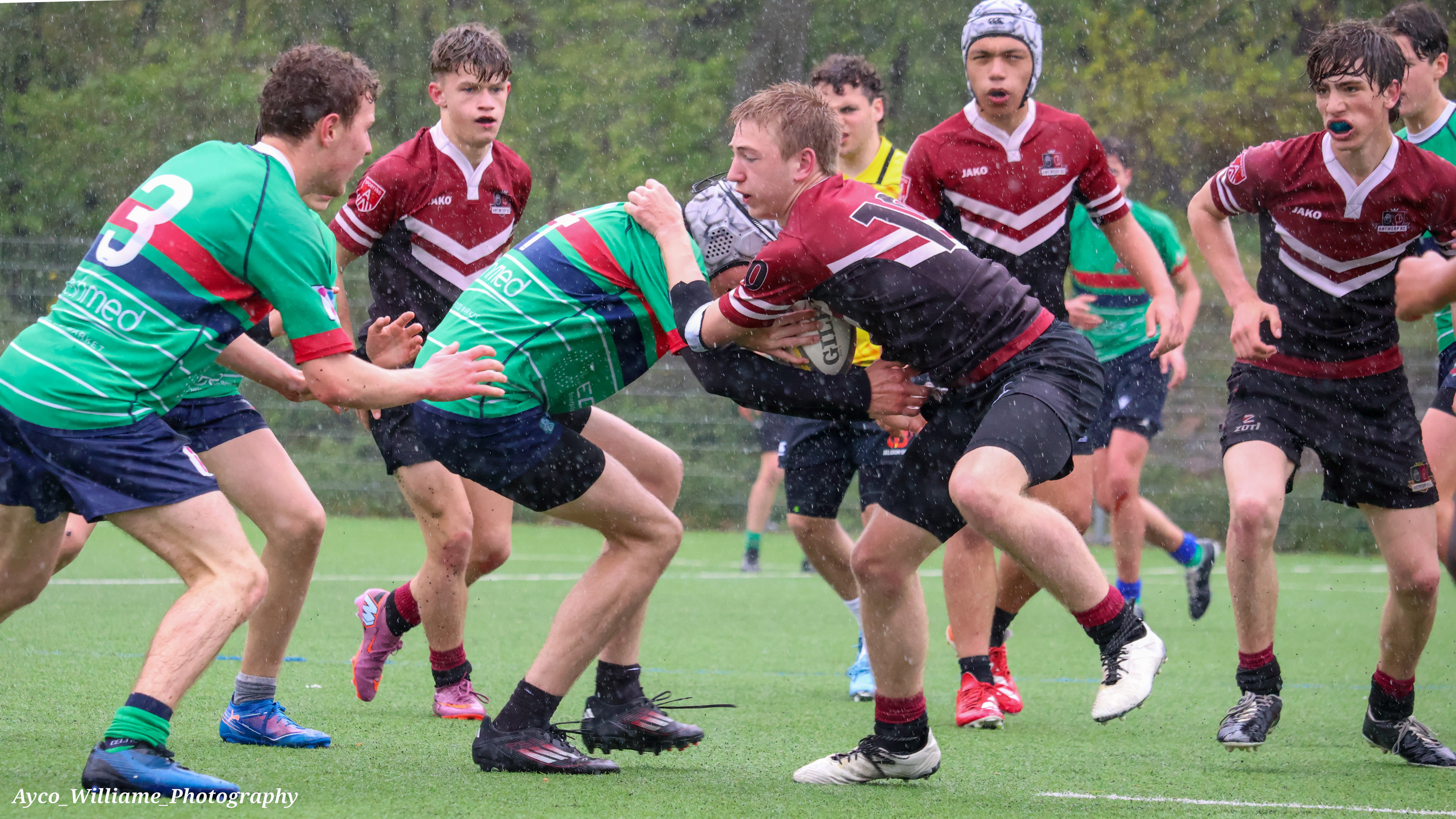 U16 slide